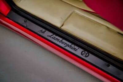 57万8750ドル(邦貨換算約8947万円)で落札されたランボルギーニ「カウンタック25thアニバーサリー」(C)Courtesy of RM Sotheby's