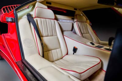 57万8750ドル(邦貨換算約8947万円)で落札されたランボルギーニ「カウンタック25thアニバーサリー」(C)Courtesy of RM Sotheby's