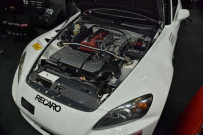 S2000 リアルチューニング:ASM YOKOHAMAは、現在も高い人気を誇るホンダS2000をベースとしたコンプリートカーを展示