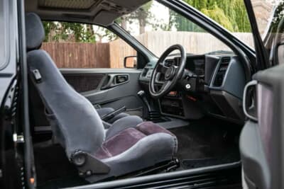 7万5000ポンド〜9万5000ポンド(邦貨換算約1580万円〜約2000万円)で現在も販売中のフォード「シエラRS500」(C)iconicauctioneers