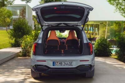 新型GLB：2〜3列目シートを倒すと広大なラゲッジになる