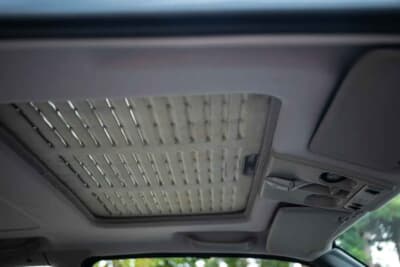 7万5000ポンド〜9万5000ポンド(邦貨換算約1580万円〜約2000万円)で現在も販売中のフォード「シエラRS500」(C)iconicauctioneers