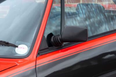 8100英ポンド（邦貨換算約170万円で落札されたベルトーネ「X1/9」（C）iconicauctioneers