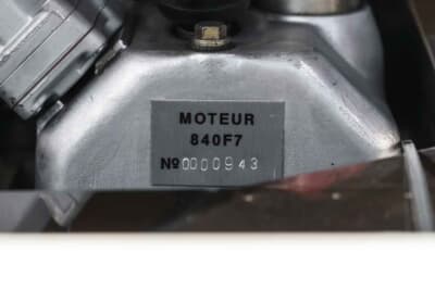 8万8875英ポンド（邦貨換算約1850万円）で現在も販売中のルノー「5ターボ2」（C）iconicauctioneers