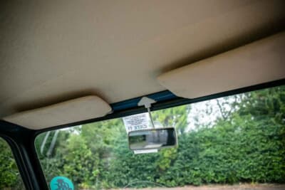 1万7438英ポンド（邦貨換算約362万円）で落札されたオースティン「ミニ クーパー マークII」（C）iconicauctioneers