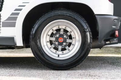 8万8875英ポンド（邦貨換算約1850万円）で現在も販売中のルノー「5ターボ2」（C）iconicauctioneers