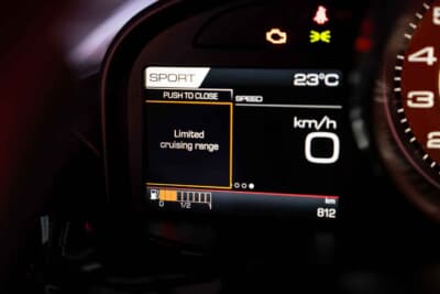 253万6250ドル(邦貨換算約3億9210万円)で落札されたフェラーリ「モンツァSP2」(C)Courtesy of RM Sotheby's