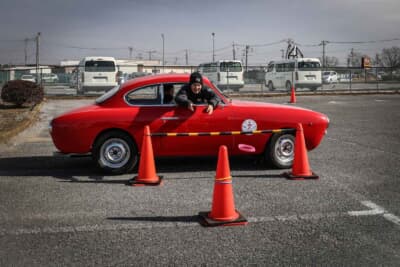 バックでの車庫入れ後に輪投げを行うが、これが非常に難しい
