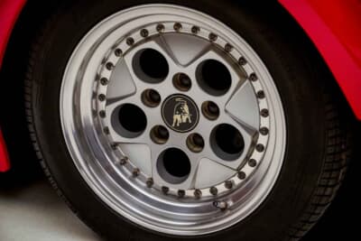 57万8750ドル(邦貨換算約8947万円)で落札されたランボルギーニ「カウンタック25thアニバーサリー」(C)Courtesy of RM Sotheby's