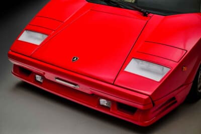 57万8750ドル(邦貨換算約8947万円)で落札されたランボルギーニ「カウンタック25thアニバーサリー」(C)Courtesy of RM Sotheby's