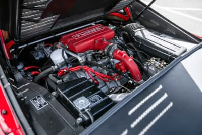 8万5000ポンド～9万5000ポンド（邦貨換算約1770万円〜1980万円）で現在も販売中のフェラーリ「208GTBターボ」（C）iconicauctioneers