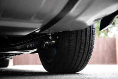 7万5000ポンド〜9万5000ポンド(邦貨換算約1580万円〜約2000万円)で現在も販売中のフォード「シエラRS500」(C)iconicauctioneers