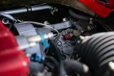 8万5000ポンド～9万5000ポンド（邦貨換算約1770万円〜1980万円）で現在も販売中のフェラーリ「208GTBターボ」（C）iconicauctioneers