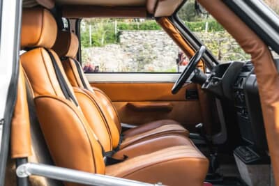 8万8875英ポンド（邦貨換算約1850万円）で現在も販売中のルノー「5ターボ2」（C）iconicauctioneers