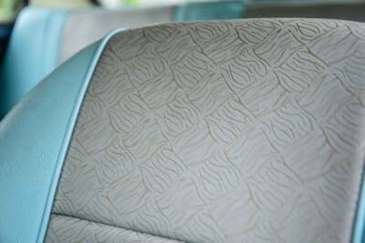 1万7438英ポンド（邦貨換算約362万円）で落札されたオースティン「ミニ クーパー マークII」（C）iconicauctioneers