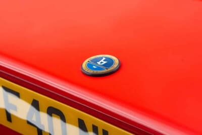 8100英ポンド（邦貨換算約170万円で落札されたベルトーネ「X1/9」（C）iconicauctioneers