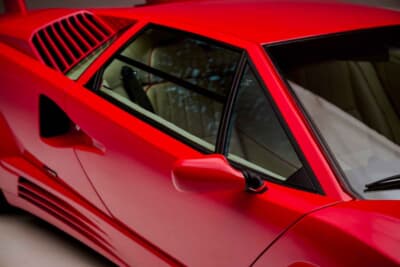 57万8750ドル(邦貨換算約8947万円)で落札されたランボルギーニ「カウンタック25thアニバーサリー」(C)Courtesy of RM Sotheby's