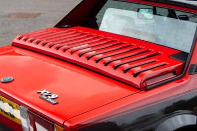 8100英ポンド（邦貨換算約170万円で落札されたベルトーネ「X1/9」（C）iconicauctioneers