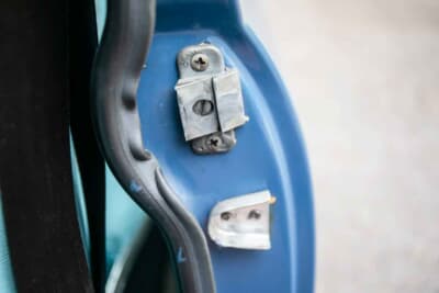 1万7438英ポンド（邦貨換算約362万円）で落札されたオースティン「ミニ クーパー マークII」（C）iconicauctioneers