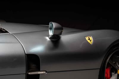 253万6250ドル(邦貨換算約3億9210万円)で落札されたフェラーリ「モンツァSP2」(C)Courtesy of RM Sotheby's