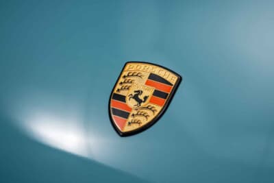 107万3750ドル（邦貨換算約1億6643万円）で落札されたポルシェ「911 リイマジンド バイ シンガー」（C）Courtesy of RM Sotheby's