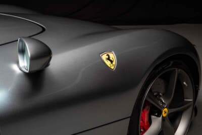 253万6250ドル(邦貨換算約3億9210万円)で落札されたフェラーリ「モンツァSP2」(C)Courtesy of RM Sotheby's