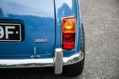 1万7438英ポンド（邦貨換算約362万円）で落札されたオースティン「ミニ クーパー マークII」（C）iconicauctioneers