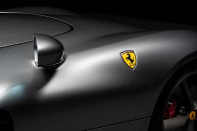 253万6250ドル(邦貨換算約3億9210万円)で落札されたフェラーリ「モンツァSP2」(C)Courtesy of RM Sotheby's