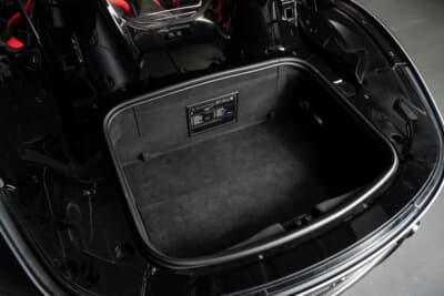 253万6250ドル(邦貨換算約3億9210万円)で落札されたフェラーリ「モンツァSP2」(C)Courtesy of RM Sotheby's