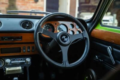 価格非公開で落札されたフォード「エスコート Mk Iメキシコ」（C）iconicauctioneers