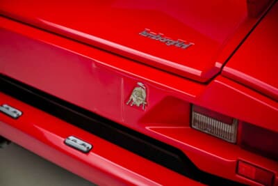 57万8750ドル(邦貨換算約8947万円)で落札されたランボルギーニ「カウンタック25thアニバーサリー」(C)Courtesy of RM Sotheby's