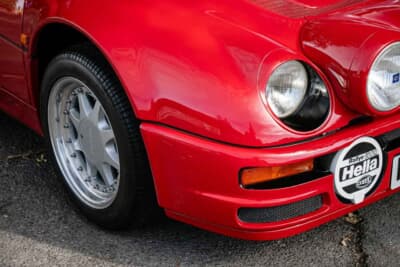 38万2500ポンド(邦貨換算約7726万円)で落札したフォード「RS200S」(C)iconicauctioneers