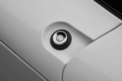 2531万7500ドル（邦貨換算約39億4650万円）で落札されたマクラーレン「F1」（C）Courtesy of RM Sotheby's