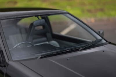 3万5000ポンド〜4万5000ポンド（約740万円〜約950万円）で現在も販売中のトヨタ「カローラ レビン」（C）iconicauctioneers