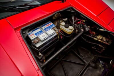 57万8750ドル(邦貨換算約8947万円)で落札されたランボルギーニ「カウンタック25thアニバーサリー」(C)Courtesy of RM Sotheby's