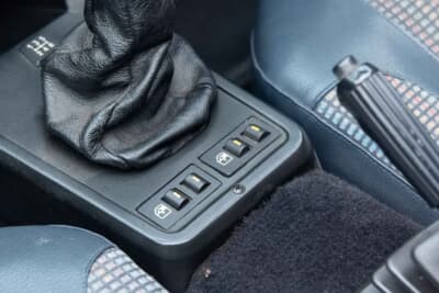 8100英ポンド（邦貨換算約170万円で落札されたベルトーネ「X1/9」（C）iconicauctioneers