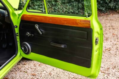 価格非公開で落札されたフォード「エスコート Mk Iメキシコ」（C）iconicauctioneers