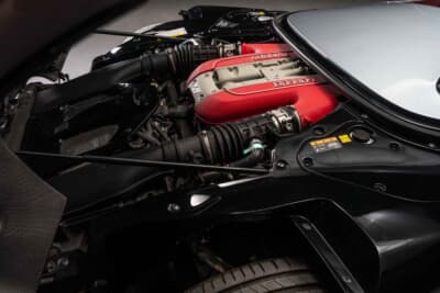 253万6250ドル(邦貨換算約3億9210万円)で落札されたフェラーリ「モンツァSP2」(C)Courtesy of RM Sotheby's