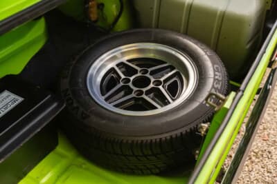 価格非公開で落札されたフォード「エスコート Mk Iメキシコ」（C）iconicauctioneers