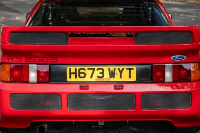 38万2500ポンド(邦貨換算約7726万円)で落札したフォード「RS200S」(C)iconicauctioneers