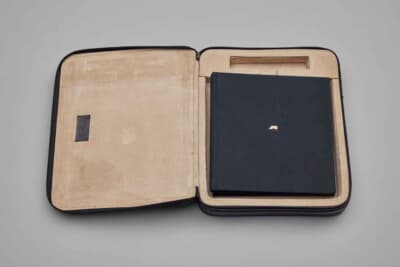 2531万7500ドル（邦貨換算約39億4650万円）で落札されたマクラーレン「F1」（C）Courtesy of RM Sotheby's