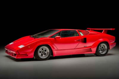 57万8750ドル(邦貨換算約8947万円)で落札されたランボルギーニ「カウンタック25thアニバーサリー」(C)Courtesy of RM Sotheby's