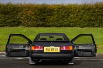 3万5000ポンド〜4万5000ポンド（約740万円〜約950万円）で現在も販売中のトヨタ「カローラ レビン」（C）iconicauctioneers