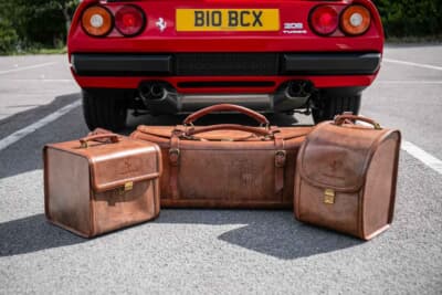 8万5000ポンド～9万5000ポンド（邦貨換算約1770万円〜1980万円）で現在も販売中のフェラーリ「208GTBターボ」（C）iconicauctioneers