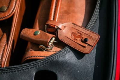 8万5000ポンド～9万5000ポンド（邦貨換算約1770万円〜1980万円）で現在も販売中のフェラーリ「208GTBターボ」（C）iconicauctioneers