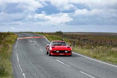 8万5000ポンド～9万5000ポンド（邦貨換算約1770万円〜1980万円）で現在も販売中のフェラーリ「208GTBターボ」（C）iconicauctioneers