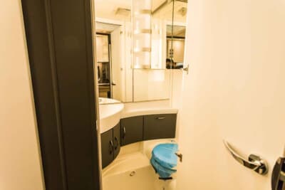 495UL エクセレント エディション：ヨーロッパではキャンピングトレーラーではなく、キャラバンと呼ばれるのが一般的だ