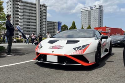 ランボルギーニ ウラカンSTOも参加。勝手に同士のような気分です