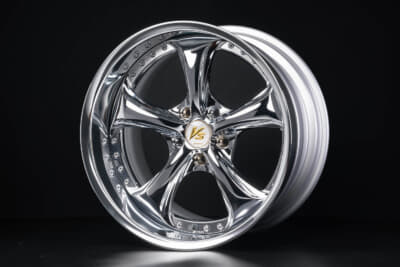 時代を超えて愛されるモデル「VS KF♯ 」。その「Chrome Edition」は、鏡のようなクロームメッキの表面仕上げが最大の特徴。大阪オートメッセ2026では6B号館にブースを構える 