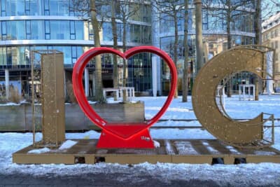 「I Love Chemnitz」の像です。夜はキラキラと光ります